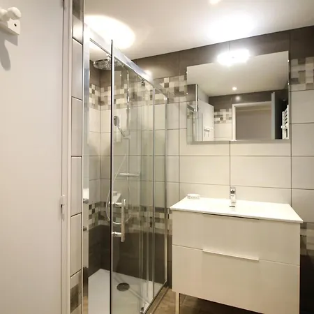Apartment T2 Au Mont-dore, Parking Privatif, Proche Thermes, Classe 2 Etoiles - 4 Couchages - Fr-1-415-124 Le Mont-Dore